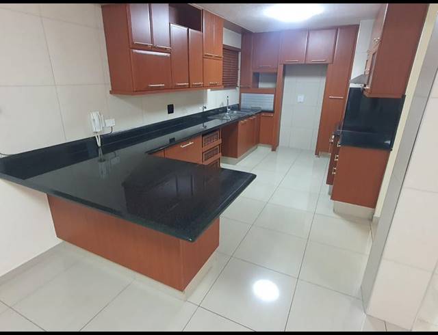 3 BEDROOM APARTMENT FOR SALE IN UMGENI PARK